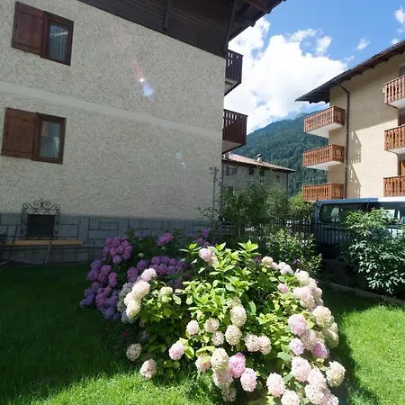 Alpen Casavacanze Pinzolo